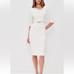 Black Halo
3/4 Sleeve Jackie O Dress